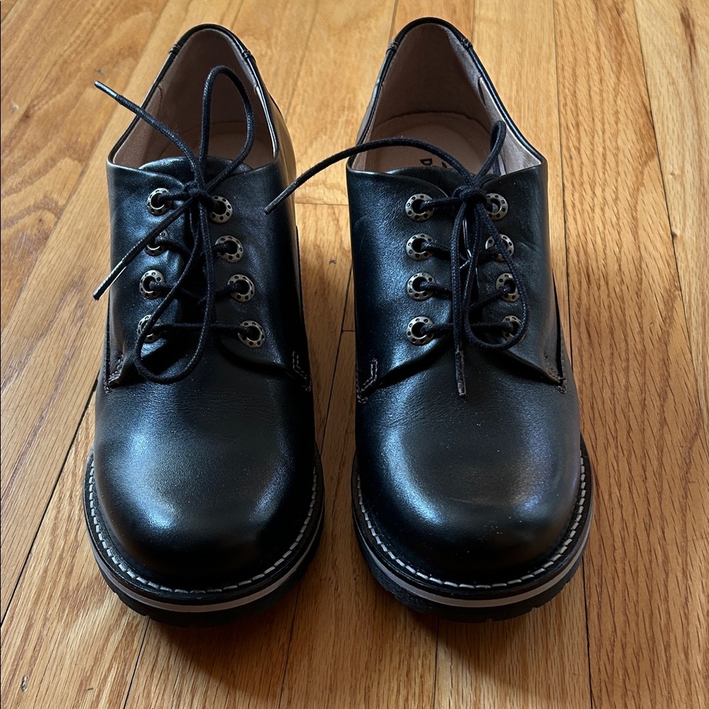 Kaley Classic Black Women's Lace-Up Oxfords